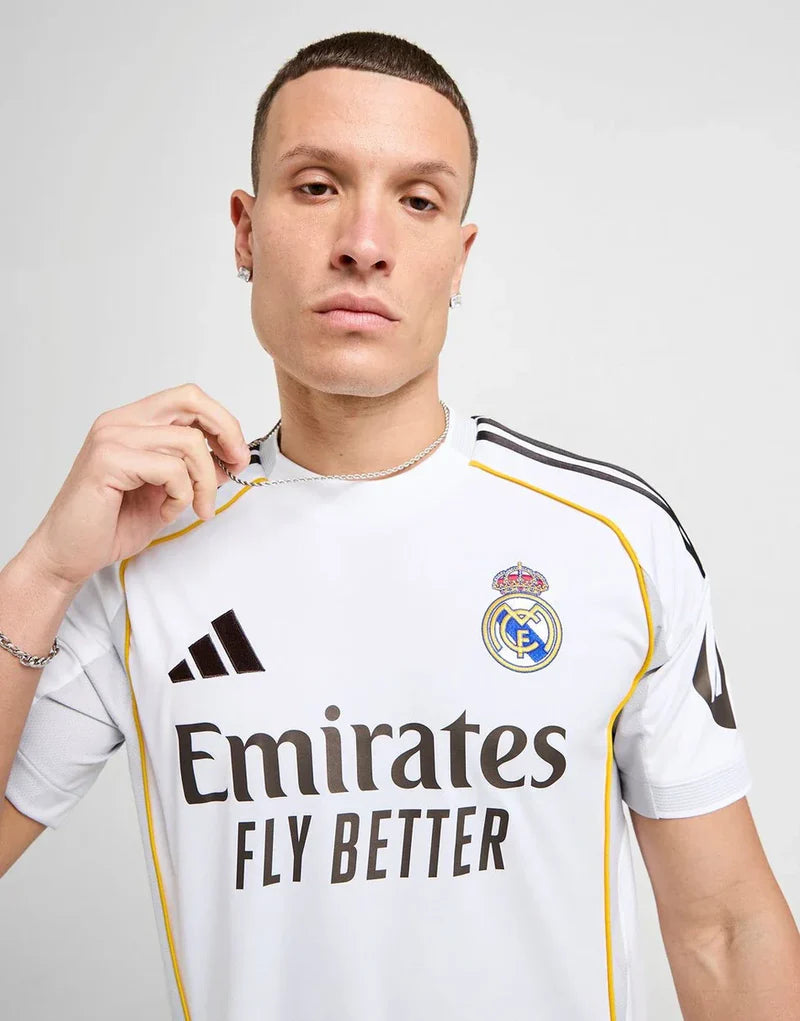 25/26 Real Madrid Home Football Jersey