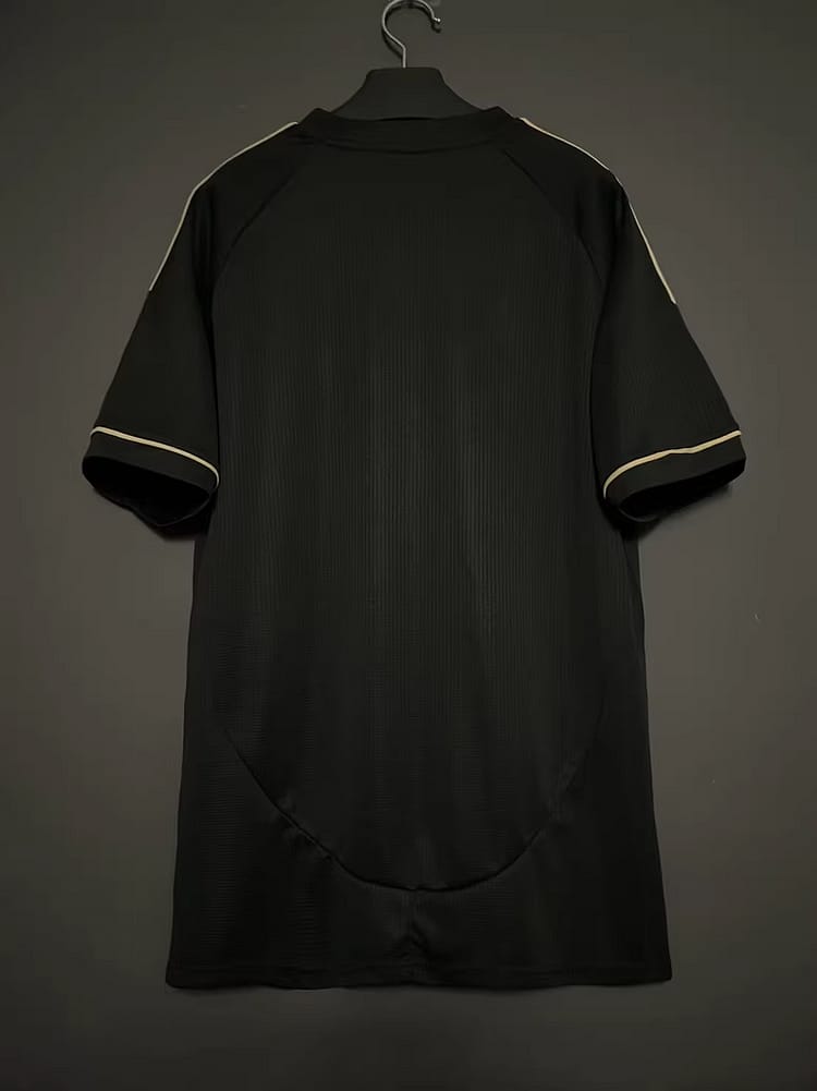25-26 Liverpool Black Gold Special Edition Football Shirt