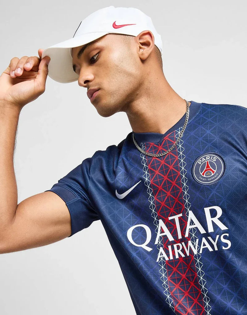 With Eiffel star 2025/26 Paris Saint-Germain Home Football Shirt
